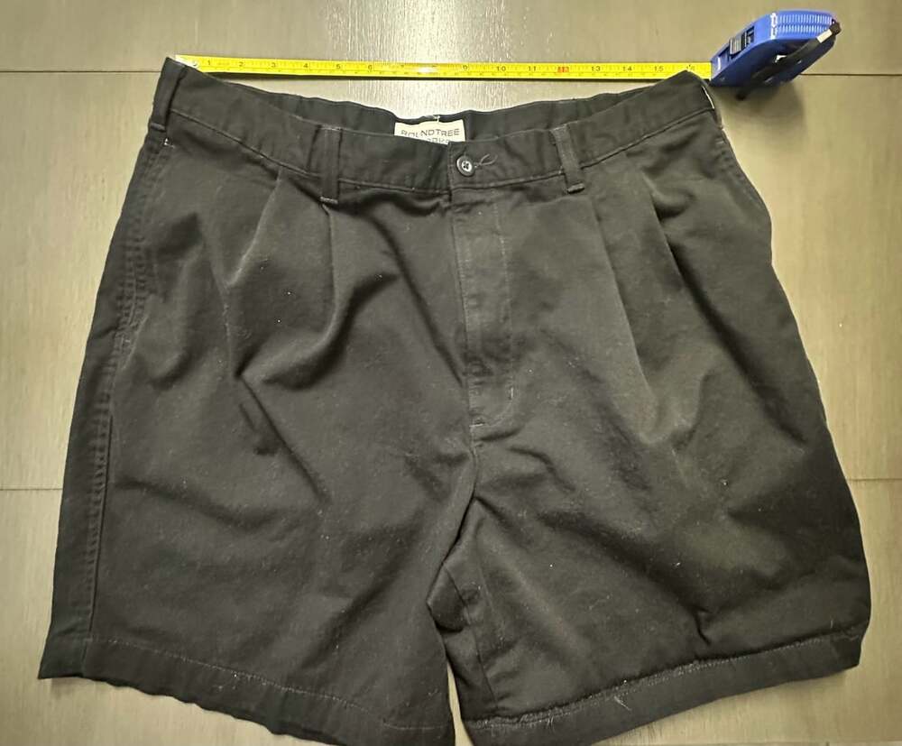Roundtree & Yorke Pleated Shorts Size 36 Black Cotton
